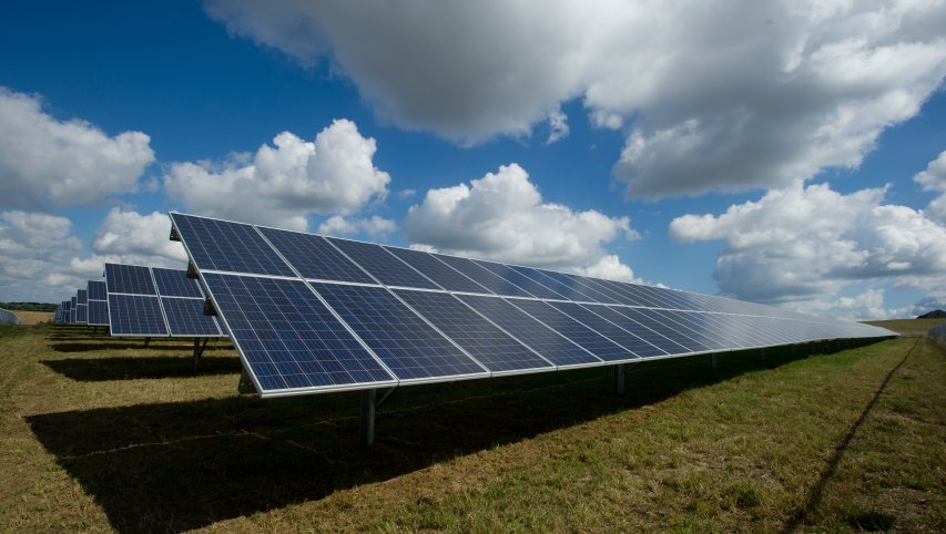 Saulės elektrinė teikią naudą, bet tik jei sumontuota atsakingai 