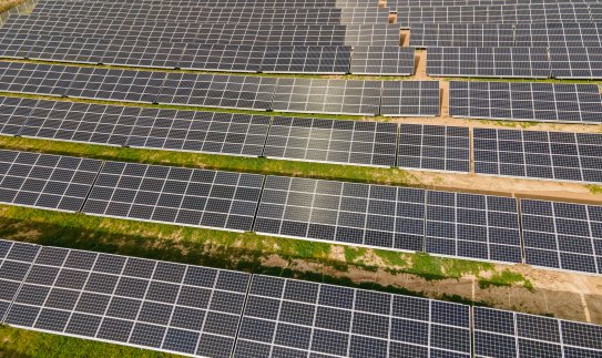 Nutolusi ar ant nuosavo stogo: ESO pataria, kaip išsirinkti saulės elektrinę