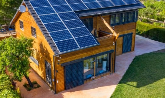 100 tūkstančių gaminančių vartotojų pagamina beveik pusę Lietuvai reikalingos elektros energijos...
