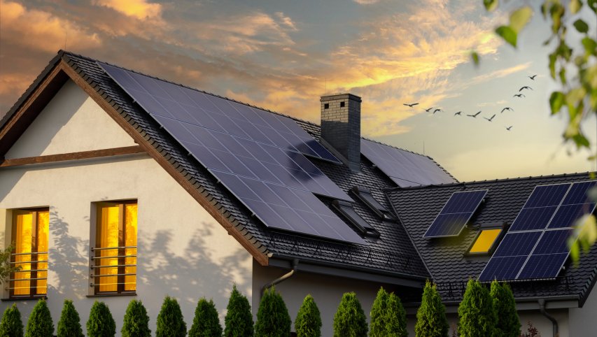 ESO: rugpjūtį augo gaminančių vartotojų sugeneruotas elektros energijos kiekis