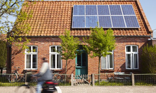 Atsinaujinančios energetikos naujienos: aktyvus sezonas baigiasi – rugsėjį gaminantys vartotojai...